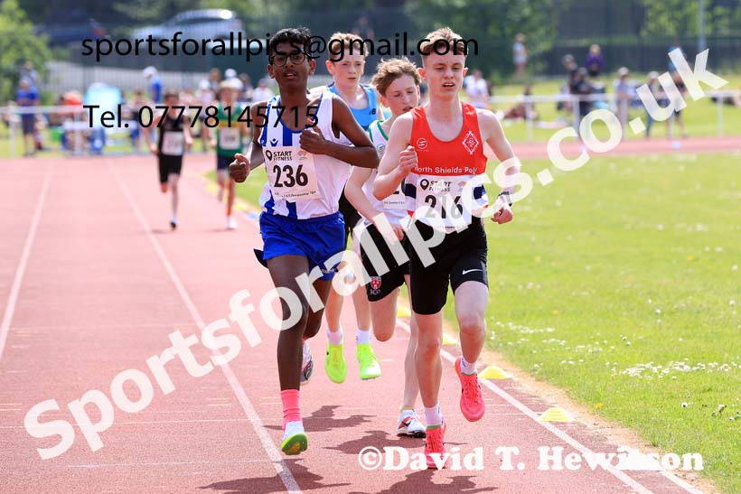 Boys Under-15s 3000 metres, 2024 North Eastern Track and Field Champs., Middlesbrough.  Photo: David T. Hewitson/Sports for All Pics